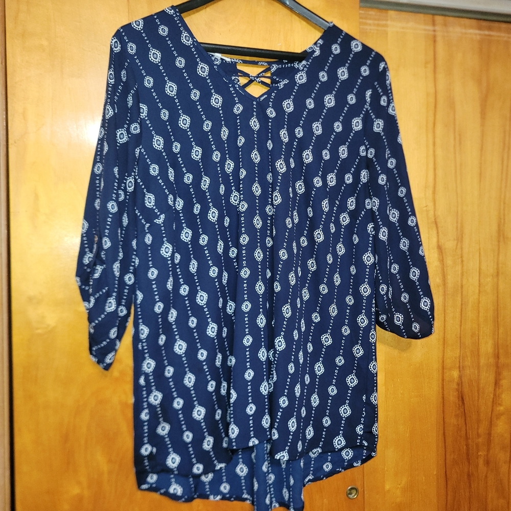 Maurices Sz 2 Navy Blue 3/4 Sleeve Top